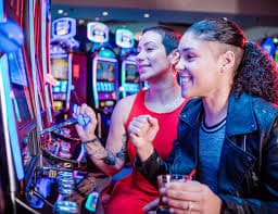 Antarmuka mobile bigpot88 menampilkan opsi taruhan Lightning Roulette